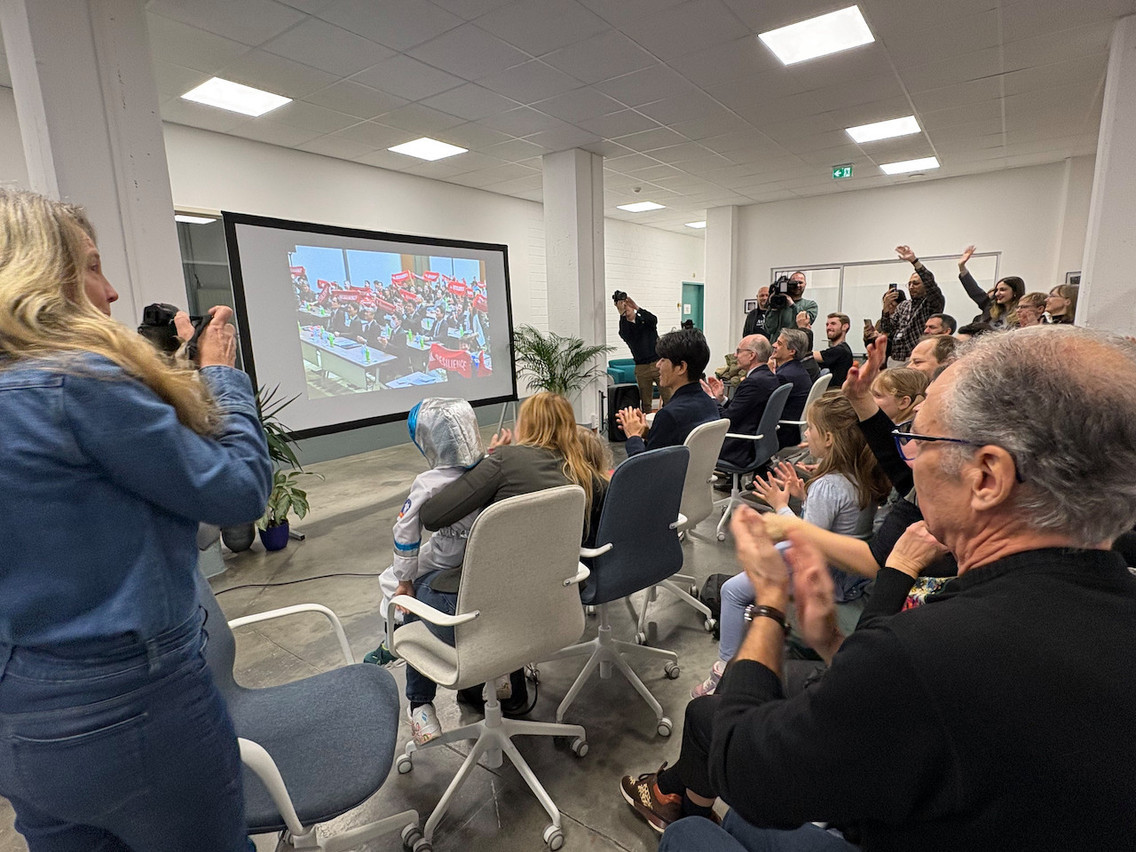 After the two missions successfully seperated, a brief teleconference with Ispace global HQ in Japan, attended by Luxembourg’s prime minister, Luc Frieden. Photo: Maison Moderne