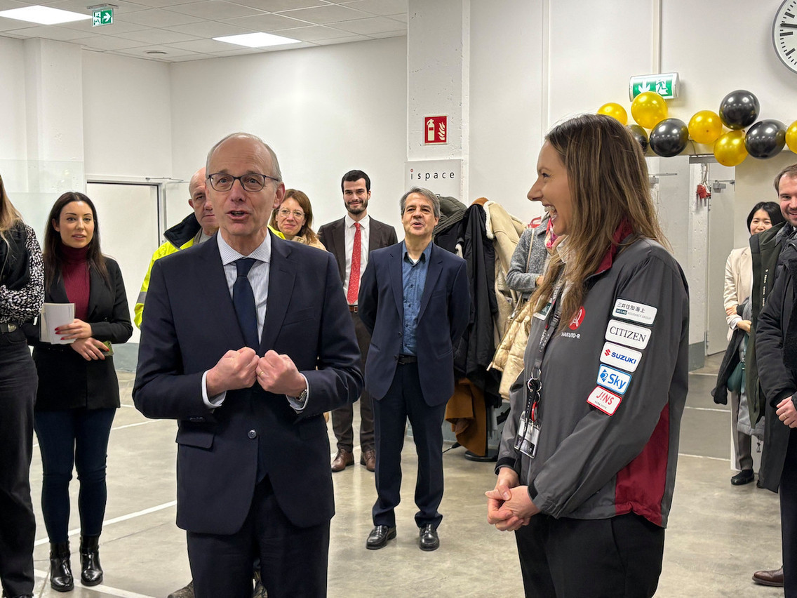 Luc Frieden, Luxembourg’s prime minister, said “I’m crossing my fingers” after hearing that the first stage of the rocket carrying Ispace’s lunar rover had successfully launched, 15 January 2025. Photo: Maison Moderne