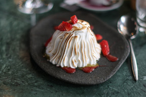 For dessert, bombe glacée with strawberry coulis. Photo: Guy Wolff / Maison Moderne