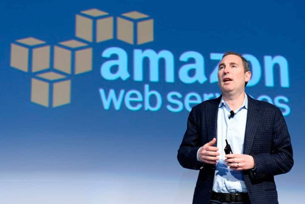 Andy Jassy a été à l’origine d’Amazon Web Services, qui continue de gagner des parts de marché: +30% l’an dernier, «grâce» à la pandémie. Il succède à Jeff Bezos, qui a au moins un autre projet à un instant crucial, Blue Origin et la conquête de la Lune. (Source: AWS)