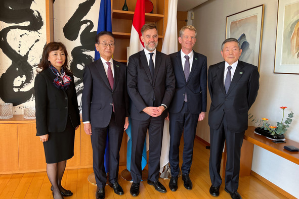 Luxembourg’s economy minister Franz Fayot signed an agreement with JCR Pharmaceuticals during his official visit to Japan on Friday 2 December. Photo: LTIO Tokyo