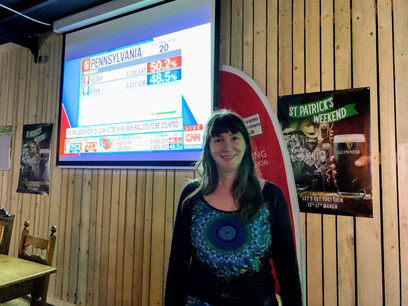 Natalie Bachiri organisait un petit rassemblement des «Democrats Abroad Luxembourg» jeudi soir (Photo: Maison Moderne)