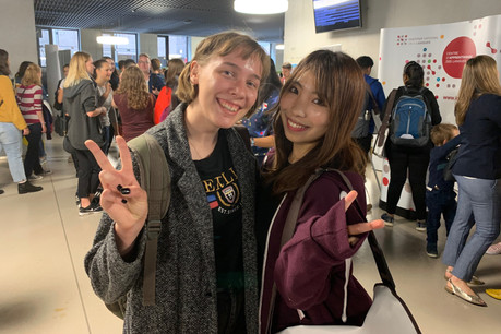 Sasha et Maho viennent découvrir un pays peu connu dans leurs contrées lointaines. (Photo: Paperjam)