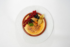 La crème brûlée aux mirabelles, proposée en dessert au restaurant du Château de Schengen. (Photo: Château de Schengen)