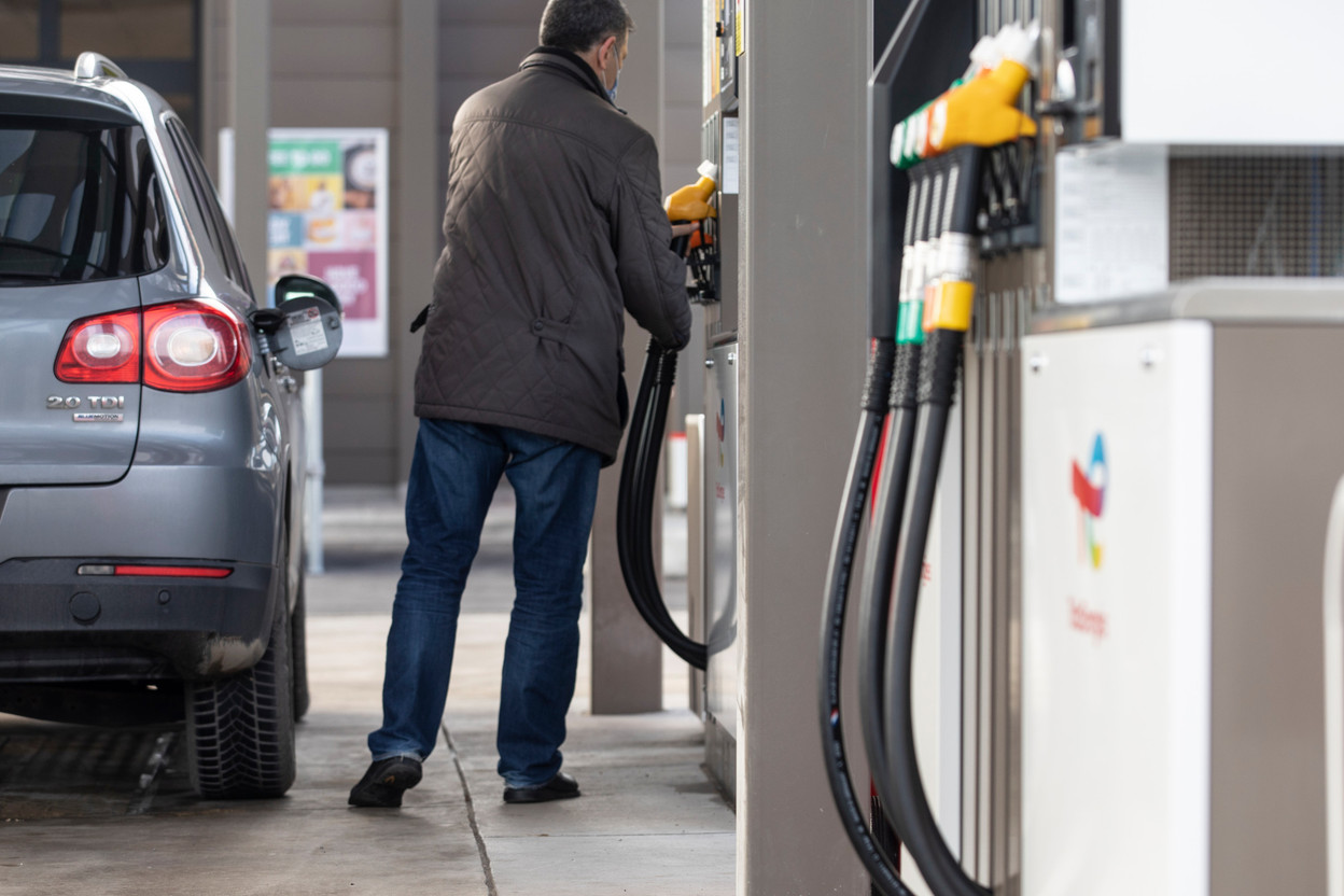 Drivers of diesel vehicles are being particularly penalised by the Iranian crisis. Photo: Paperjam/archives