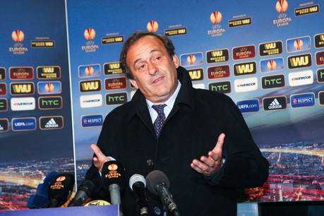 Invité à Luxembourg, Michel Platini avait fait comprendre aux autorités que, sans nouveau stade, le pays risquait de ne plus pouvoir organiser de rencontres de haut niveau sur son sol. (Photo: Shutterstock)