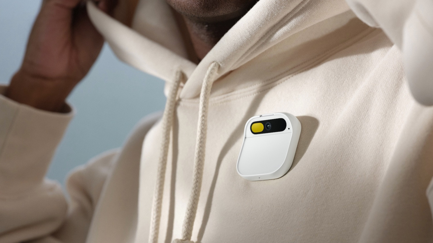 Le «pin» qui a fait le plus de bruit depuis dix jours. Premier appareil sans écran doté d’IA capable de différentes choses. (Source: Humane AI)