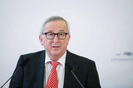 L’annonce de l’opération du président de la Commission européenne, Jean-Claude Juncker, a provoqué le report du procès de Srel. (Photo: Shutterstock)