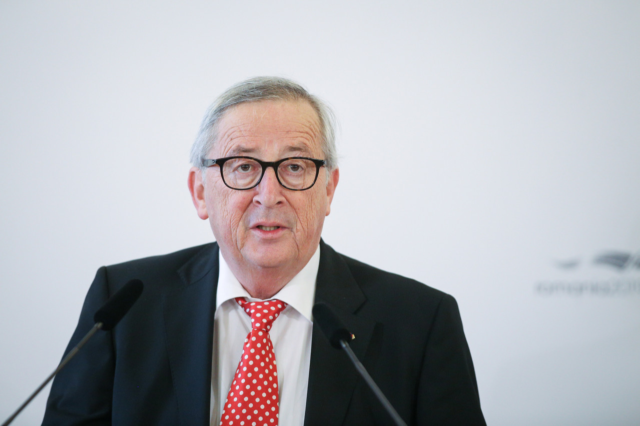 L’annonce de l’opération du président de la Commission européenne, Jean-Claude Juncker, a provoqué le report du procès de Srel. (Photo: Shutterstock)
