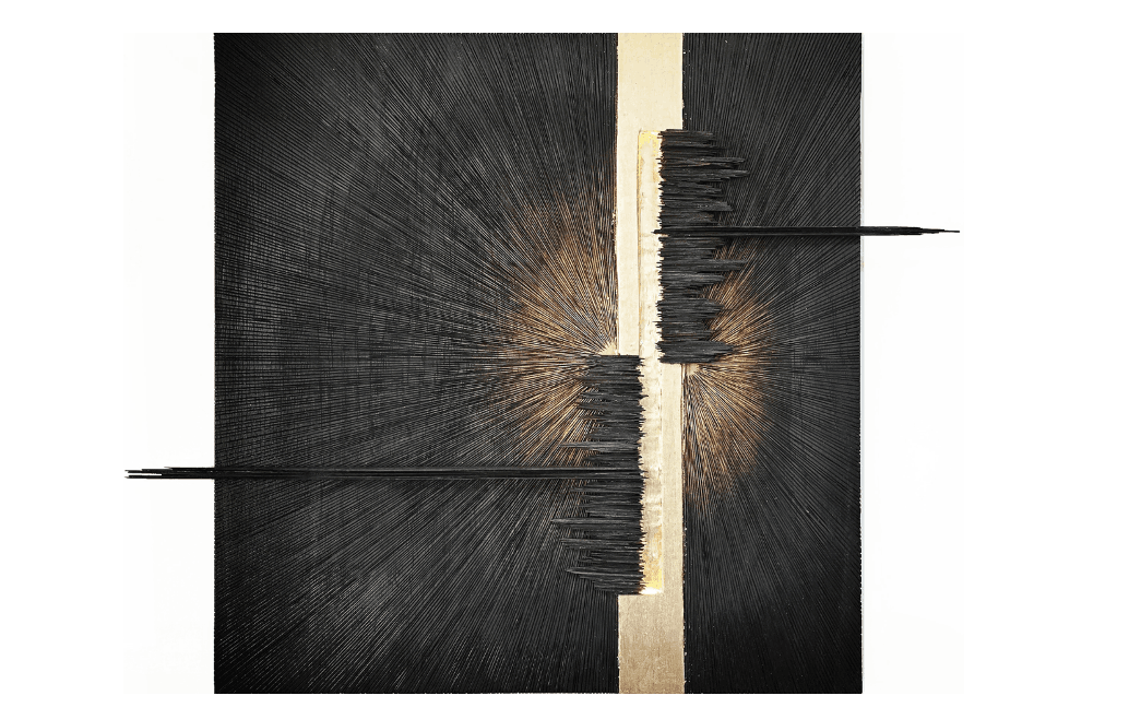 Hoon MOREAU, LA TERRE ET LE COSMOS T20, 2024, 60X78, chêne massif, feuille d’or, Encre de chine, Led. Œuvre miroir de celle choisie par le Musée Cernuschi , Paris Photo: Artskoco