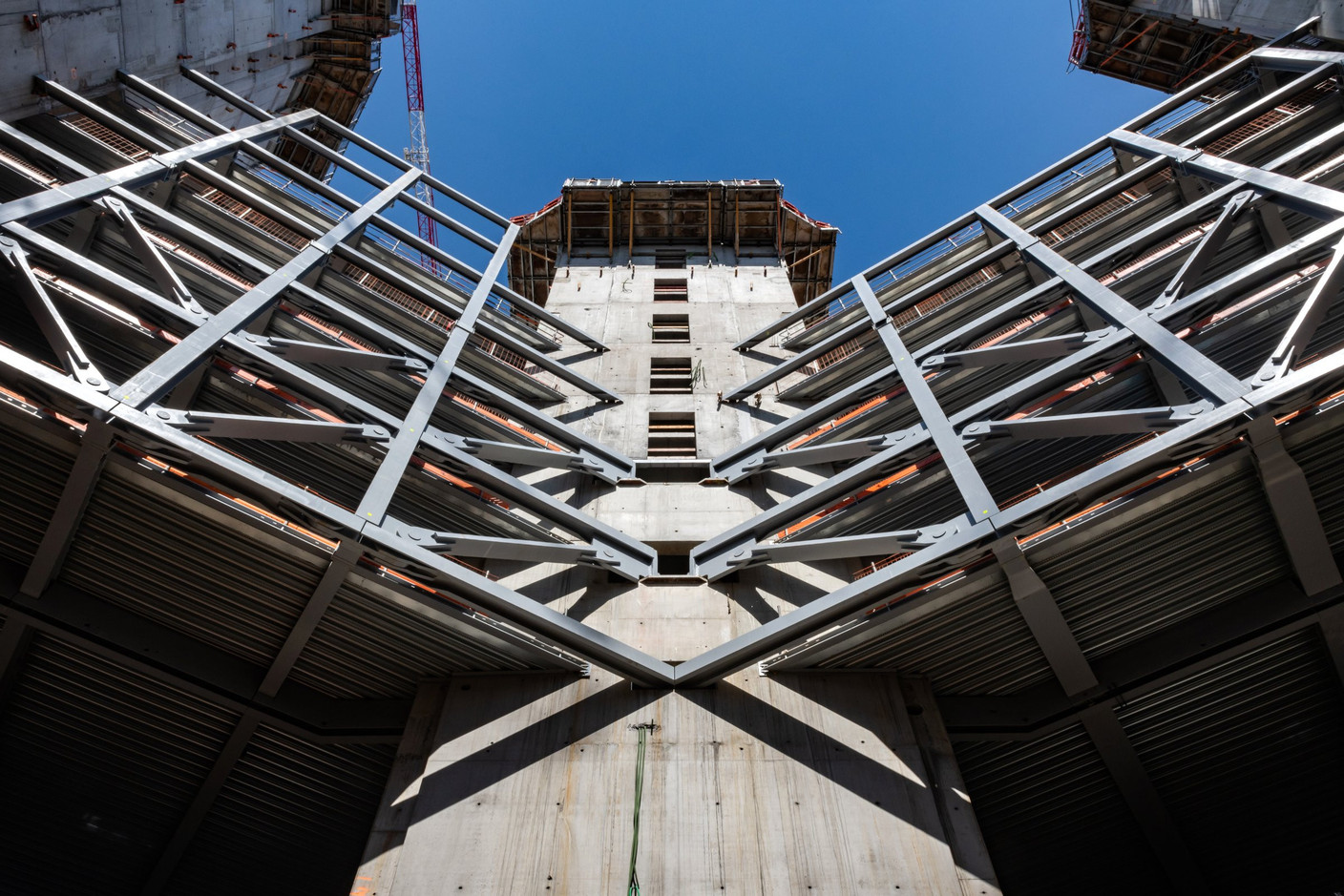 The exoquelette seen from below. (Photo: Géraldine Bruneel / Arcelor Mittal)