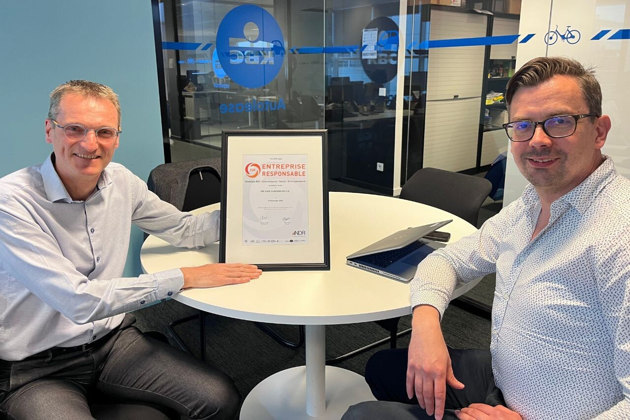 From left to right: Vincent Henneaux and Bart Hendrick. (Photo: KBC Autolease Luxembourg)