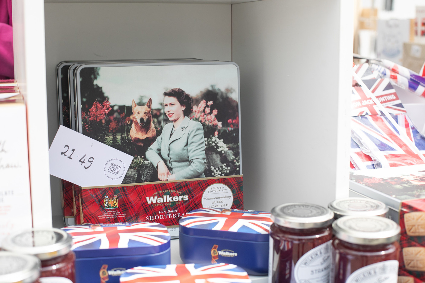 British souvenirs on display during the screening of the coronation of King Charles III and Queen Camilla. Photo: Matic Zorman / Maison Moderne