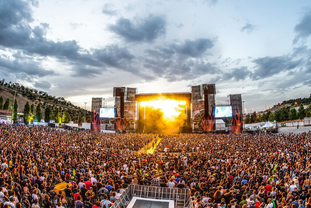 Kings of Leon to headline June open-air festival - Vimarsana News