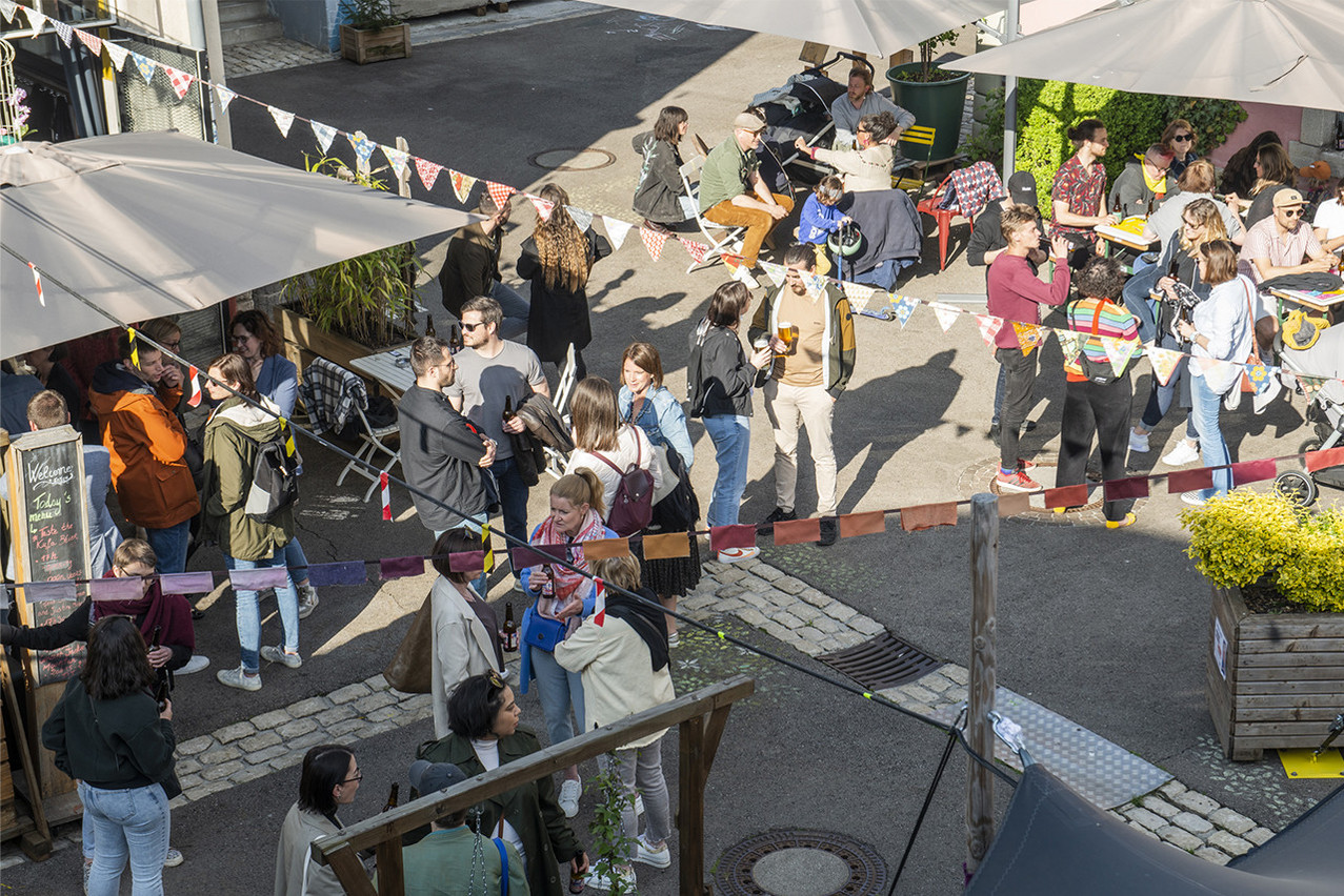 Le Kufa Summer Bar est ouvert du mardi au samedi, de 17h à 1h. (Photo: Alborz Teymoorzadeh)