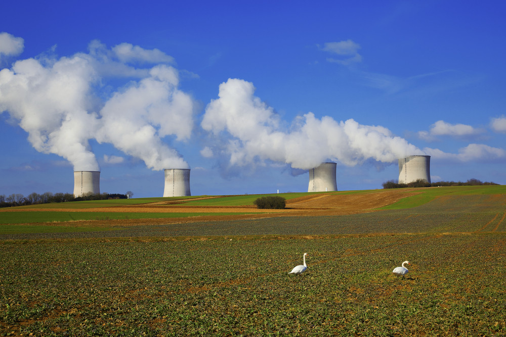 La visite décennale a mobilisé près de 3.000 intervenants – la centrale ayant un effectif propre de 1.349 salariés EDF, avec 54 nouvelles embauches en 2018 –, pour 18.000 activités réalisées. (Photo: Shutterstock)