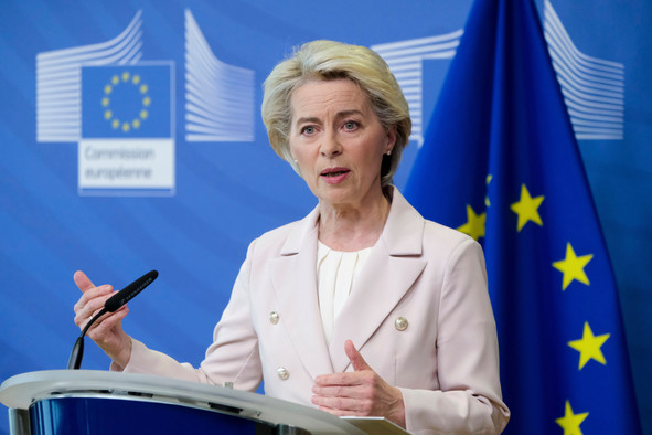 La Cour de justice de l’Union européenne, basée à Luxembourg, a statué contre la Commission européenne dans une affaire liée à la transparence autour des messages textuels échangés entre la présidente de la Commission, Ursula von der Leyen, et le PDG de Pfizer, Albert Bourla. (Photo: Shutterstock)