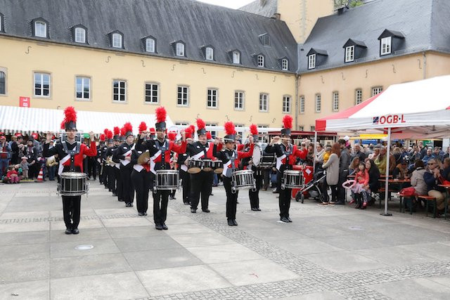 La 14e  Fête du travail et des cultures qui devait avoir lieu ce mercredi 1er mai à l’abbaye de Neumünster aura finalement lieu le jeudi 9 mai, jour de la Fête de l’Europe, et nouveau jour férié depuis cette année. (Photo: Page Facebook OGBL/Archives)
