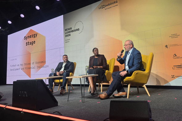De gauche à droite: Waleed Gad El Karim, fondateur et directeur général de MoneeMint, Hortense Mudenge, CEO du Centre financier international de Kigali, et Nic Balaceanu, CEO de Lendrise, ont discuté de la manière dont la fintech stimule la croissance économique, l’inclusion financière et l’innovation dans les centres financiers émergents. (Photo: Paperjam)