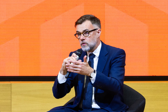 Ni Franz Fayot, ni les députés de la commission spéciale sur l’affaire Caritas, n’ont été convaincus par les dirigeants de la Spuerkeess, venus témoigner ce lundi. (Photo: Romain Gamba/Archives)