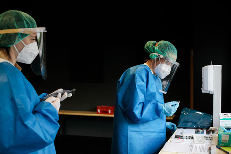 Les Laboratoires Réunis, chargés de la première phase du dépistage à grande échelle, se portent candidats pour la suite. La Direction de la santé étudie leur dossier. (Photo: Matic Zorman/Maison Moderne)