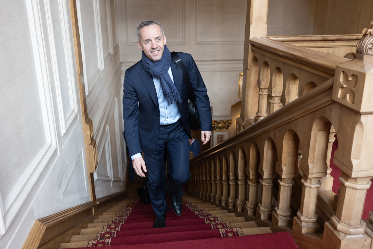 The labour minister, Georges Mischo (CSV), will be presenting his draft bill to MPs authorising Sunday working for eight hours in the retail sector. It’s a casus belli for the unions. Photo: Guy Wolff/Maison Moderne