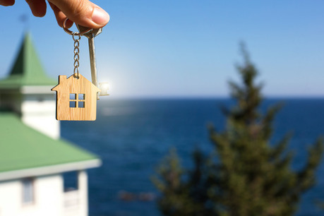 Avec 14 millions de locations de vacances proposées par 30.000 partenaires, HomeToGo a connu un spectaculaire développement au premier semestre, avec plus de 900 millions de chiffre d’affaires. Elle ne sera pas rentable avant 2023. (Photo: Shutterstock)