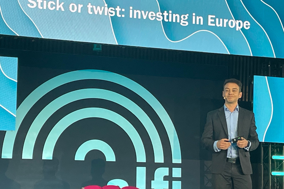 While markets had initially anticipated interest rate cuts, traders are now pricing in possible rate hikes from the Bank of England and the European Central Bank, said Michael Field, chief European market strategist at Morningstar, speaking at ALFI’s Asset Management Conference on 25 March 2026. Photo: Sylvain Barrette