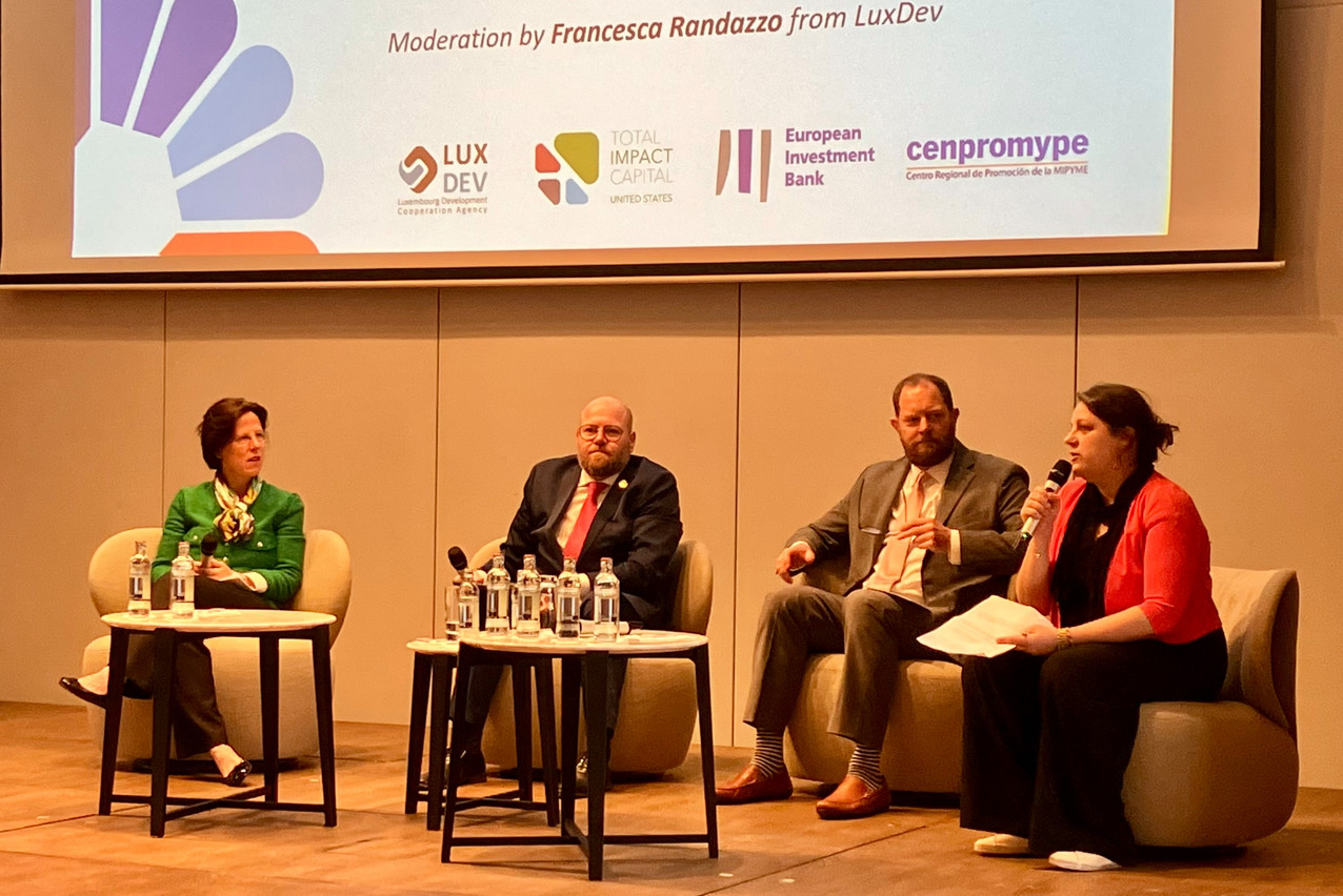 From l to r: panellists Carmen Niethammer (European Investment Bank), David Cabrera (Center for the Promotion of Small and Medium Sized Enterprises), Miguel Herrera (Total Impact Capital) and moderator Francesca Randazzo (LuxDev), pictured during a conference held at the Spuerkeess to launch the Female Entrepreneurship Fund, 24 May 2024. Photo: Lydia Linna/Maison Moderne