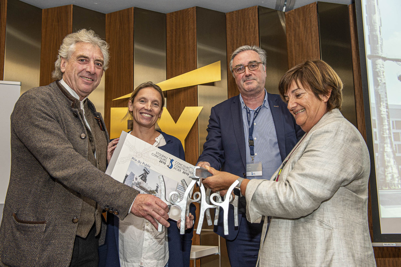 François Valentiny, Daniela Flor, Bruno Dursin et Michèle Detaille lors de la remise des prix du Concours Construction Acier 2019. (Photo: Gilles Martin)