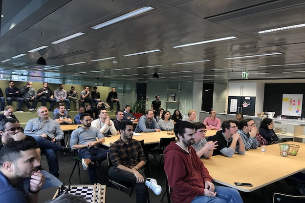 Des réunions décontractées avec un management toujours à l’écoute. (Photo: Pictet)