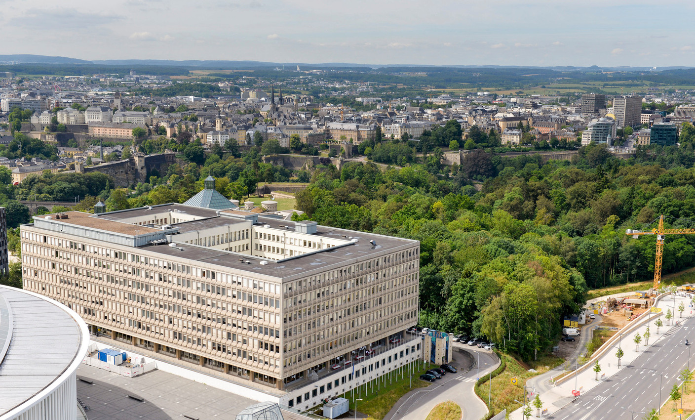 Le plan du bâtiment s’articule autour de deux cours intérieures. (Photo: Union européenne 2014 – Parlement européen)