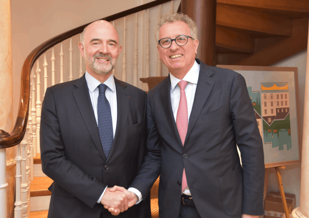 Pierre Moscovici a profité de son passage au Luxembourg pour rencontrer le ministre des Finances, Pierre Gramegna. (Capture d’écran: Twitter/Ministère des Finances)