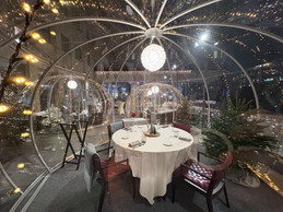 Le Royal is a living institution that takes an elegant breath of fresh air, this year, with its four bubbles that can accommodate guests for a drink or dinner. (Photo: Paperjam)