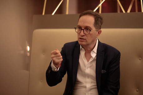 Peter Hinssen met en garde à l’égard du fossé qui pourrait se creuser davantage entre le système éducatif et le monde de l’entreprise. (Photo: Matic Zorman)