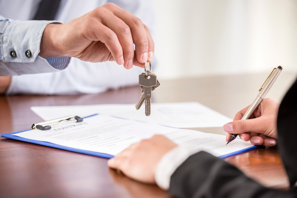 “The professional chambers are firmly opposed to these amendments, which will have very little positive impact on the evolution of rents,” explained the Chamber of Commerce and the Chamber of Trades. Photo: Shutterstock