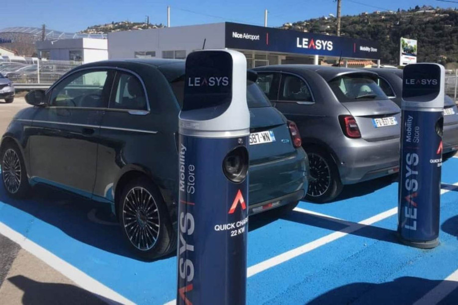 Leasys presented its strategy for the electrification of its fleet in 2021, which included its own network of recharging stations in the countries where the brand is present. Photo: Leasys