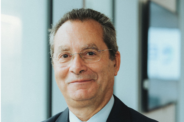 Carlo Comporti deviendra, le 1er novembre, le nouveau président de l’Autorité européenne des marchés financiers. Sa nomination a été confirmée vendredi 9 octobre par le Conseil de l’UE. Il succédera à Verena Ross, qui achève cinq années à la tête du régulateur européen. (Photo: Esma)