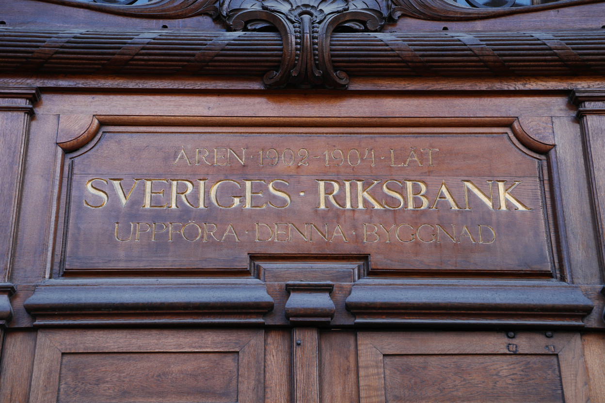 The Sveriges Riksbank (Sweden’s central bank) has awarded the Nobel prize for economics to three economists who highlighted the role of banks during financial crises. The award comes at the beginning of an energy crisis in which banks will play a key role. Photo: Shutterstock