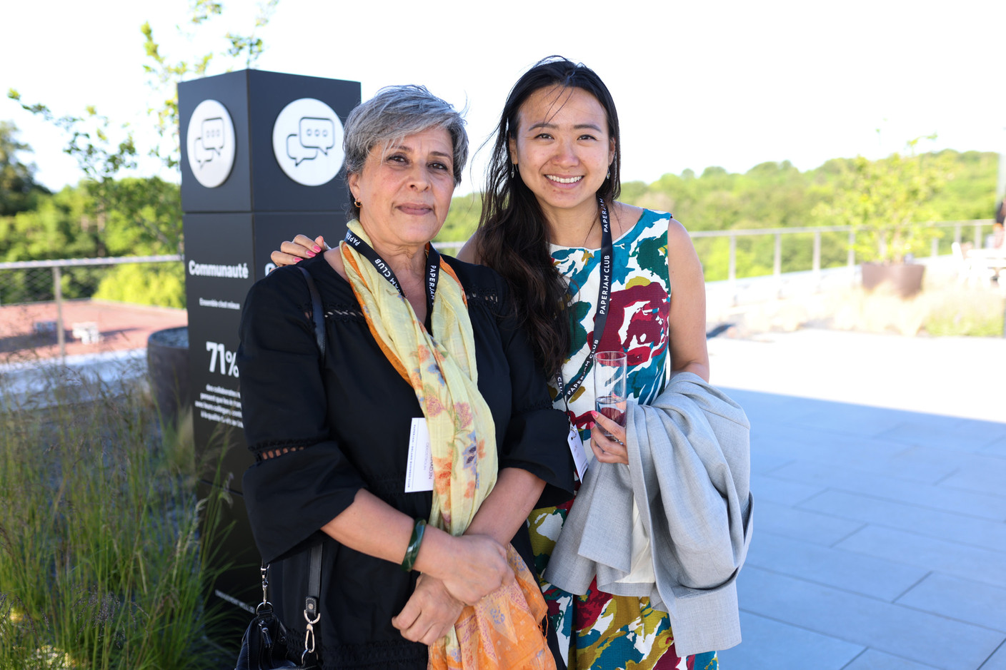 Myriam Belhadjin (Oekostroum) et Julie Chu (Avaloq). (Photo: Eva Krins/Maison Moderne)