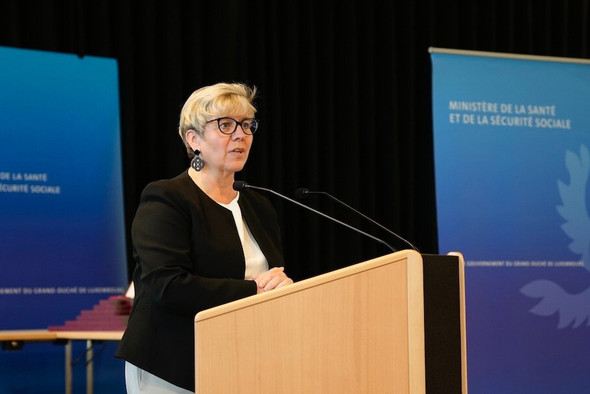 Martine Deprez tient la promesse du gouvernement d’aider les entreprises face à la hausse du salaire social minimum. (Photo: ministère de la Santé)