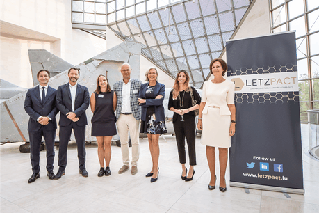 De gauche à droite: Jean-Paul Olinger, directeur de l’UEL et de l’INDR , et les membres du Conseil d’Administration de Letzpact: Gerry Wagner, Frédérique Dell, Mark De Zutter, Sonia Franck, Mathilde Brasseur et Laurence Ponchaut. © Chacha photograpy - Charly Brolet