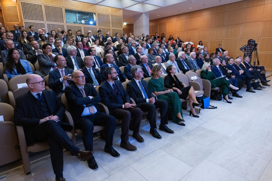 The LFMA invited its members, supporters and representatives of the financial sector to celebrate its 65th anniversary. (Photo: Guy Wolff/Maison Moderne)