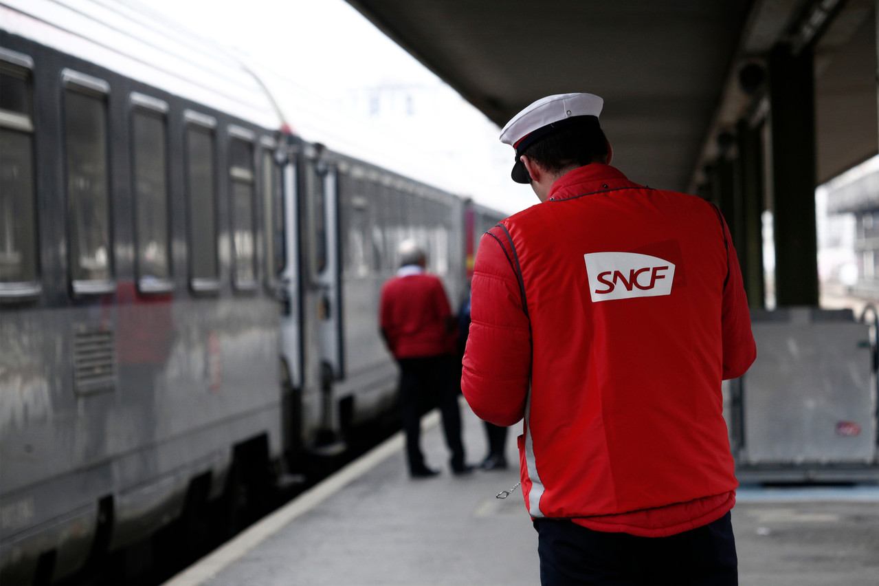 Pour Jean Rottner, la SNCF doit résoudre les nombreux problèmes rapidement. (Photo: Shutterstock)
