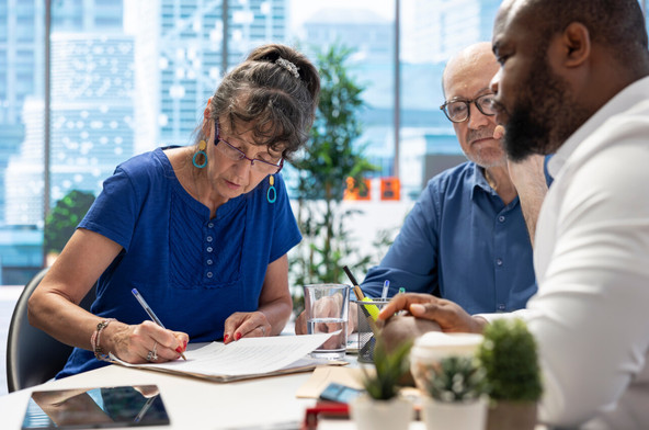 France’s draft budget for 2027 could affect the returns on life insurance policies in Luxembourg. This could therefore force policyholders to review their wealth management strategy. (Photo: Shutterstock)
