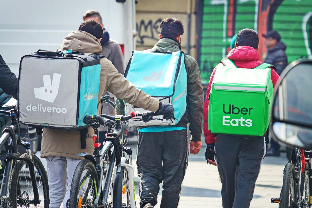 In future, self-employed workers on digital platforms will be able to ask for their relationship with their employer to be reclassified. (Photo: Shutterstock)