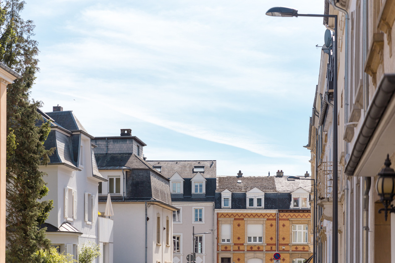  A view of the beautiful rooftops and façades in Limpertsberg.  Photo: Romain Gamba / Maison Moderne