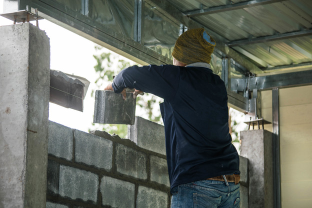 Les maçons sont une denrée rare. Tous ceux qui étaient recrutables l’ont été dans un rayon de 200km autour de Luxembourg. (Photo: Shutterstock)