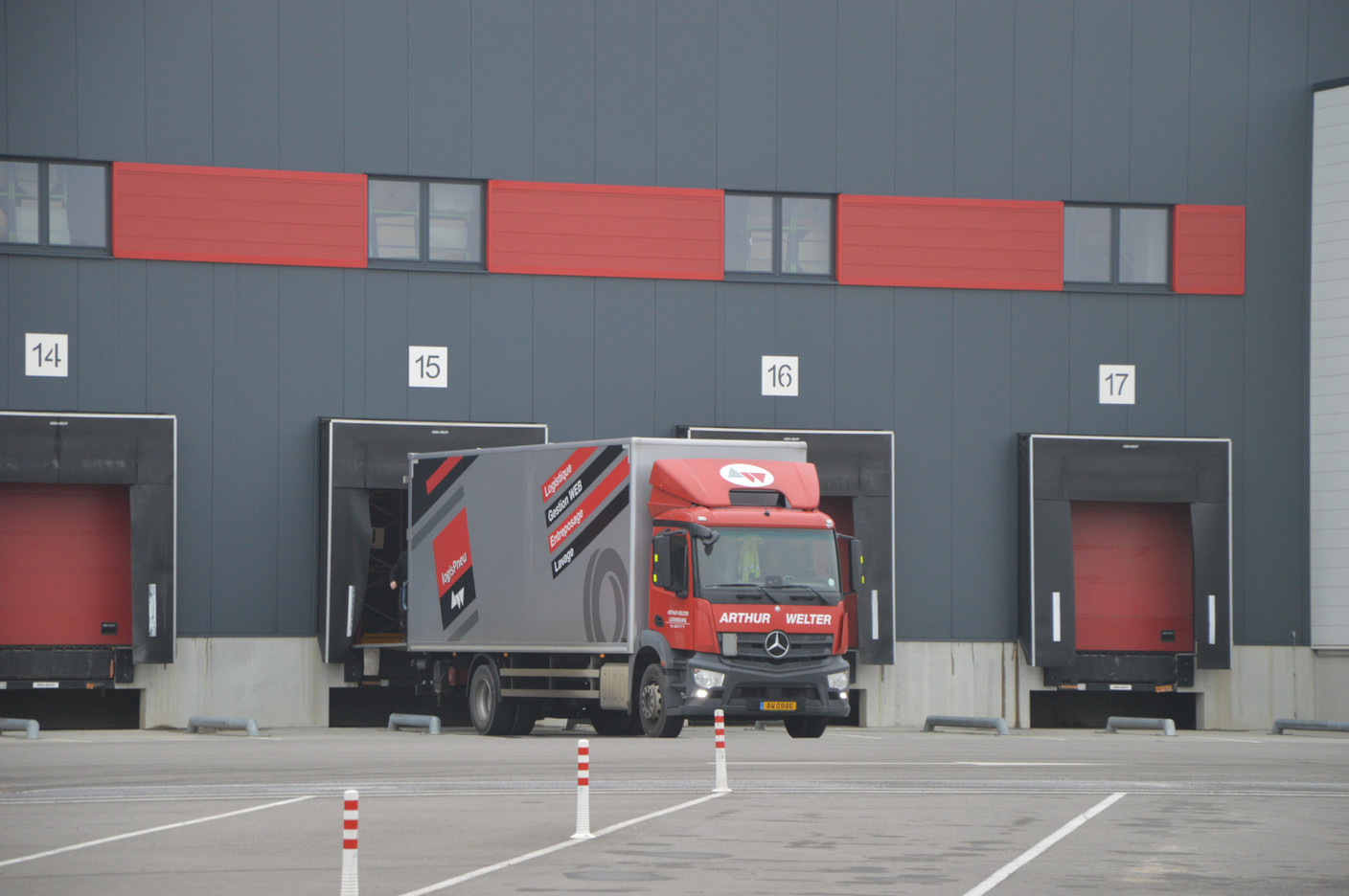 The company has a fleet of 800 transport units.  Photo: Maëlle Hamma/Maison Moderne
