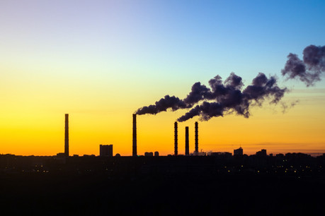 Sans règlement d’application, aucun objectif de réduction des émissions de gaz à effet de serre par secteur n’est fixé par la loi climat. (Photo: Shutterstock)